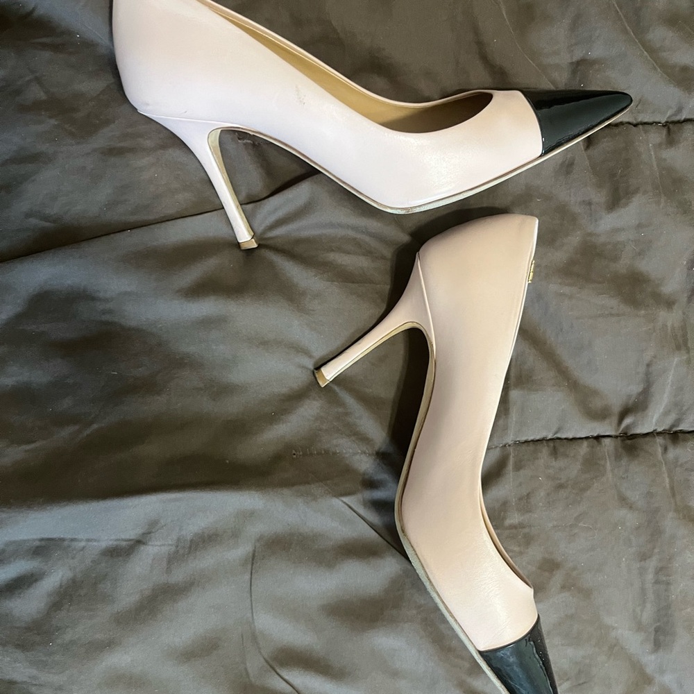 Tory Burch 85mm size 7.5 light pink and black heels
